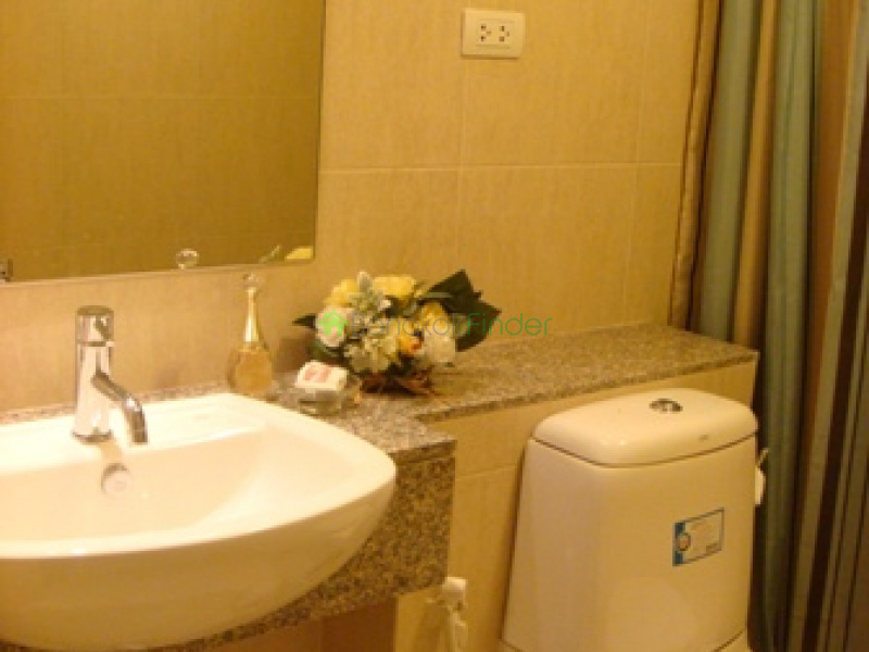 Thonglor, Bangkok, Thailand, 2 Bedrooms Bedrooms, ,2 BathroomsBathrooms,Condo,For Rent,The Clover,3941