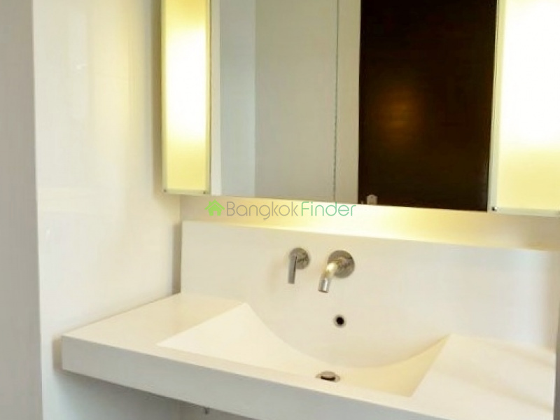 Ratchada, Bangkok, Thailand, 2 Bedrooms Bedrooms, ,2 BathroomsBathrooms,Condo,For Rent,Rhythym Ratchda,4036