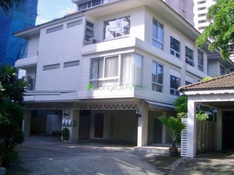 Phrom Phong, Bangkok, Thailand, 4 Bedrooms Bedrooms, ,5 BathroomsBathrooms,House,For Rent,4037
