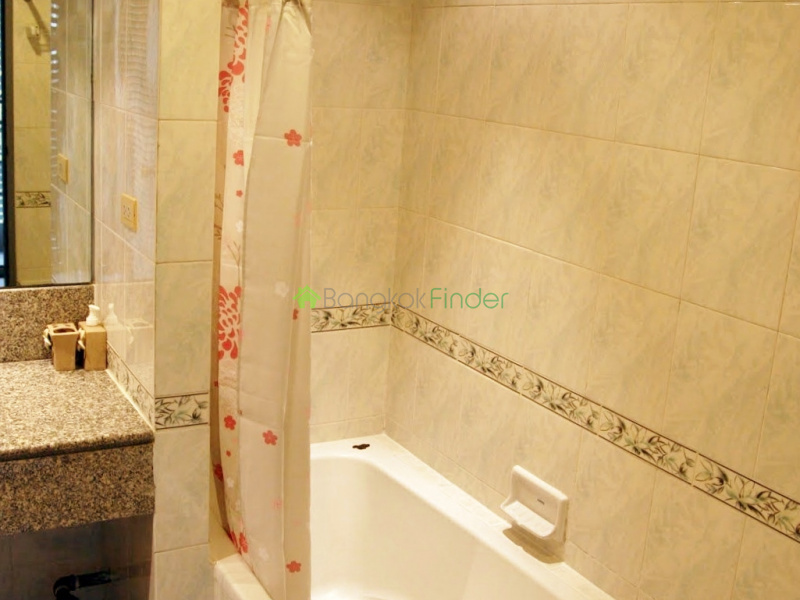 Rajadamri, Bangkok, Thailand, 2 Bedrooms Bedrooms, ,2 BathroomsBathrooms,Condo,For Rent,Baan Somthavin,4042