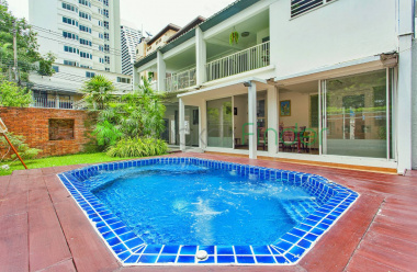 2 Sukhumvit, Ploenchit, Thailand, 3 Bedrooms Bedrooms, ,4 BathroomsBathrooms,House,For Rent,Sukhumvit,5575