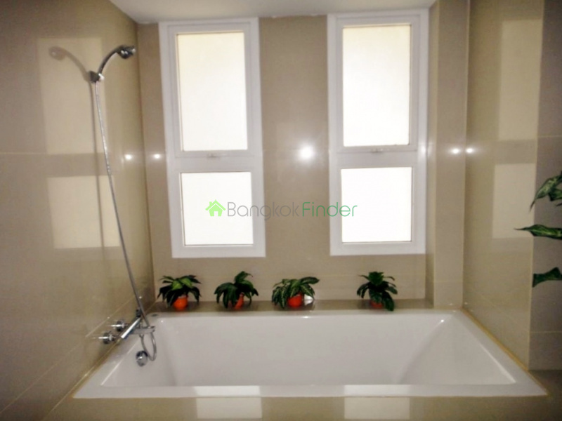 Phrom Phong, Bangkok, Thailand, 2 Bedrooms Bedrooms, ,2 BathroomsBathrooms,Condo,For Rent,Baan Prompong,4058