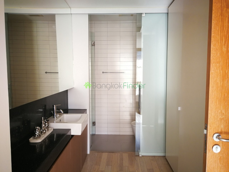 Thonglor, Bangkok, Thailand, 3 Bedrooms Bedrooms, ,2 BathroomsBathrooms,Condo,For Rent,Promphan 53,4071