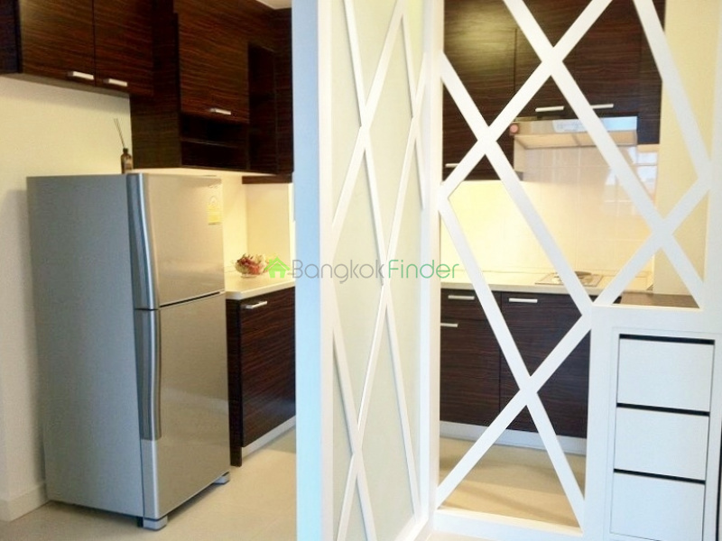 Thonglor, Bangkok, Thailand, 2 Bedrooms Bedrooms, ,2 BathroomsBathrooms,Condo,For Rent,The Clover,4146