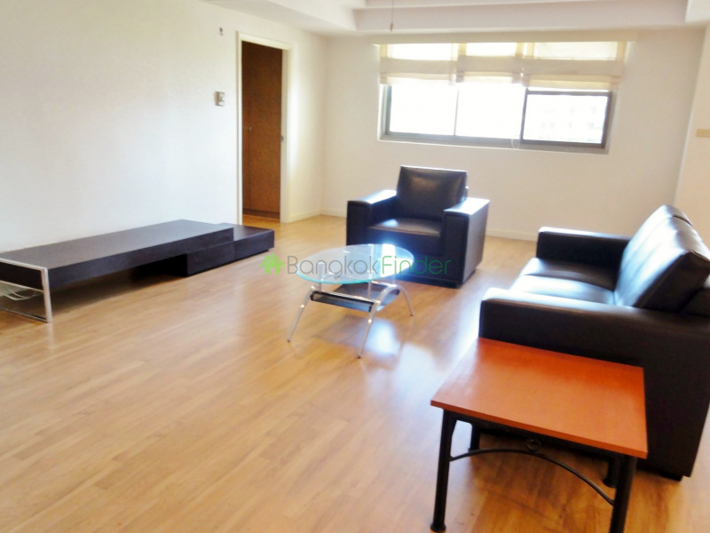 Phrom Phong, Bangkok, Thailand, 3 Bedrooms Bedrooms, ,3 BathroomsBathrooms,Condo,For Rent,Royal Castle,4159