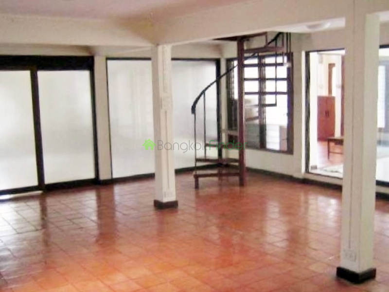 Rama 4, Bangkok, Thailand, 3 Bedrooms Bedrooms, ,3 BathroomsBathrooms,House,For Rent,4261