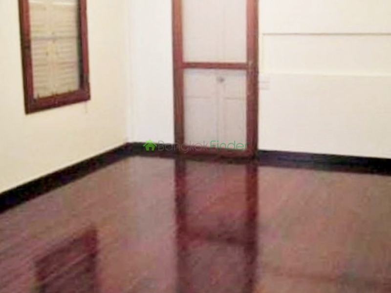 Rama 4, Bangkok, Thailand, 3 Bedrooms Bedrooms, ,3 BathroomsBathrooms,House,For Rent,4261