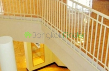 Ekamai, Bangkok, Thailand, 4 Bedrooms Bedrooms, ,4 BathroomsBathrooms,Condo,For Rent,Taiping Tower,4300