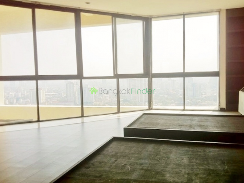 Ekamai, Bangkok, Thailand, 5 Bedrooms Bedrooms, ,5 BathroomsBathrooms,Condo,Sold,Taiping Tower,4321