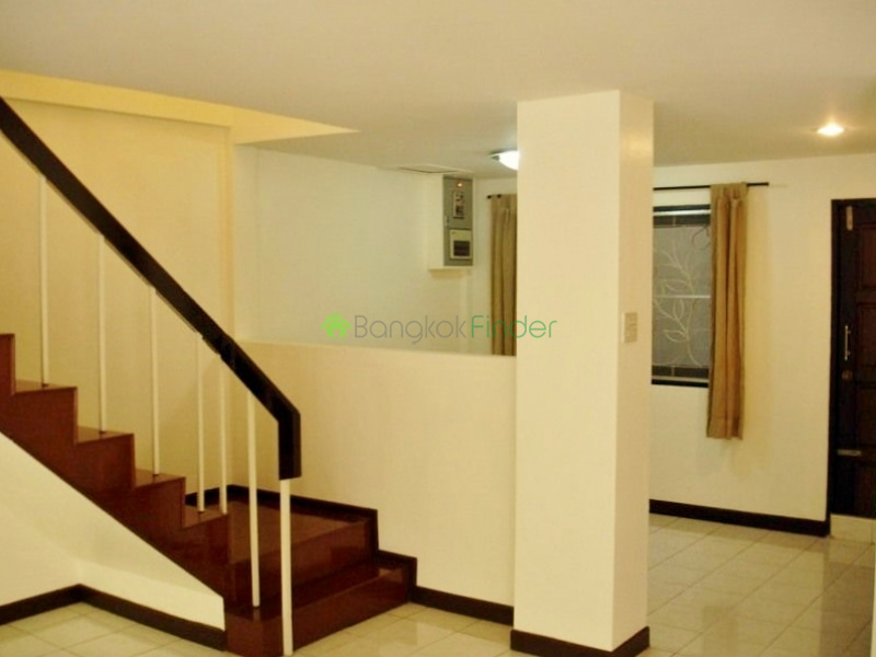 Thonglor, Bangkok, Thailand, 3 Bedrooms Bedrooms, ,3 BathroomsBathrooms,House,For Rent,4336