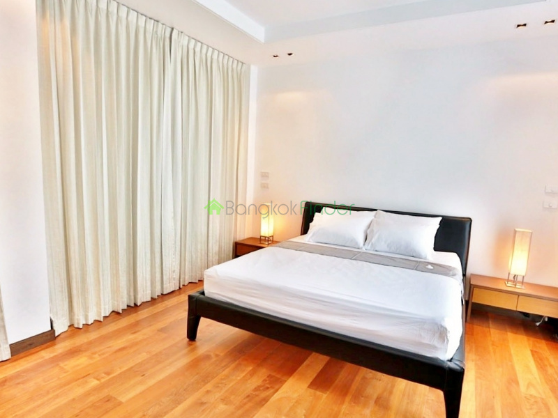 Thonglor, Bangkok, Thailand, 3 Bedrooms Bedrooms, ,4 BathroomsBathrooms,House,For Rent,4343