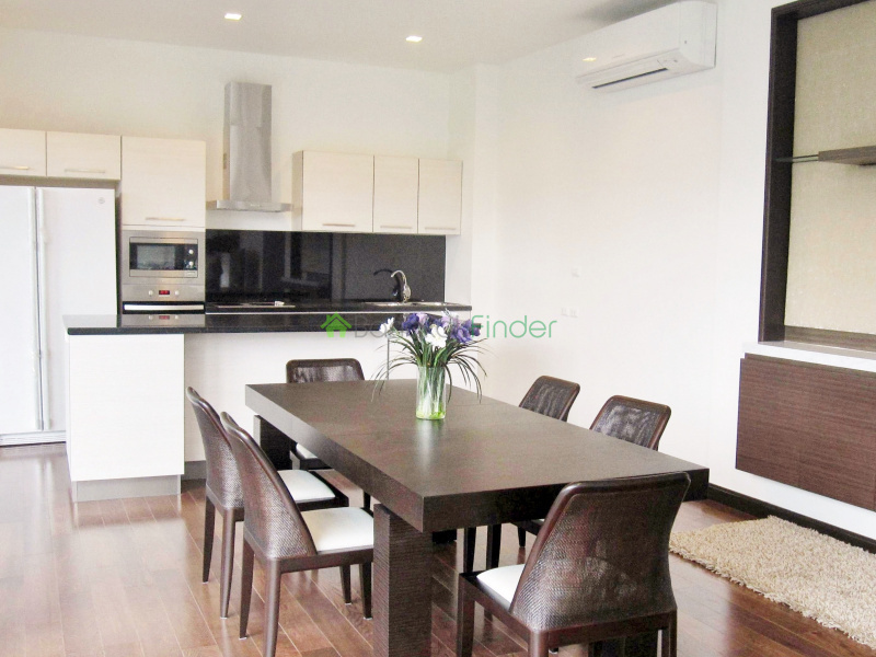 Ekamai, Bangkok, Thailand, 4 Bedrooms Bedrooms, ,4 BathroomsBathrooms,House,For Rent,4355