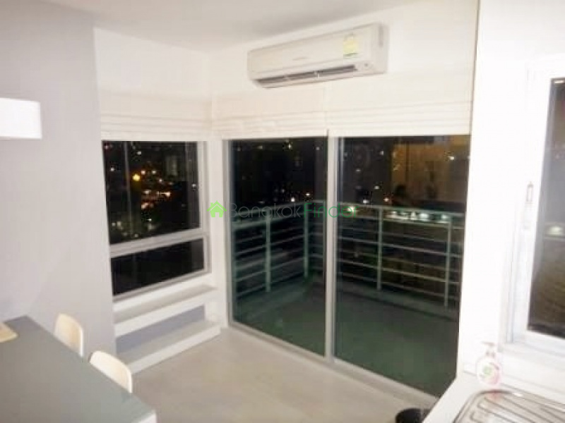 Ratchada, Bangkok, Thailand, 2 Bedrooms Bedrooms, ,2 BathroomsBathrooms,Condo,For Rent,The Room Rachada,4367