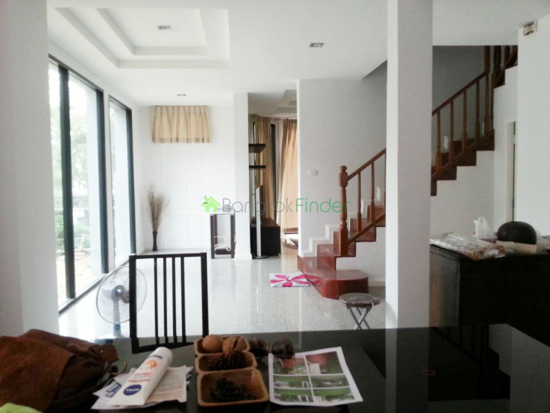 Bangna-Srinakarin, Bangkok, Thailand, 3 Bedrooms Bedrooms, ,3 BathroomsBathrooms,House,For Rent,4402