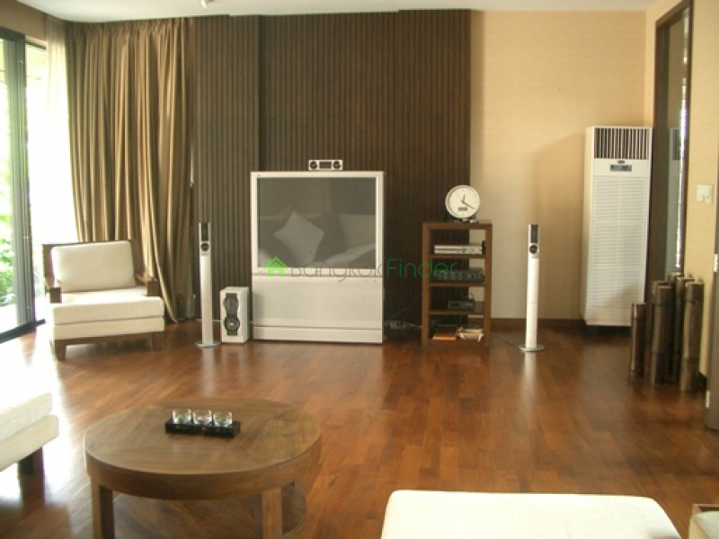 Phra Khanong, Bangkok, Thailand, 3 Bedrooms Bedrooms, ,3 BathroomsBathrooms,House,For Rent,4407