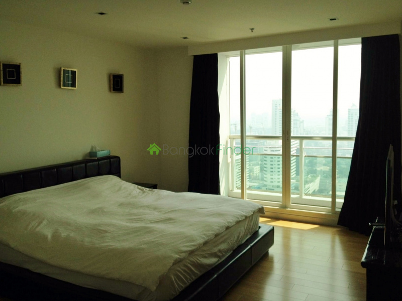 Thonglor, Bangkok, Thailand, 3 Bedrooms Bedrooms, ,3 BathroomsBathrooms,Condo,For Rent,Eight,4416
