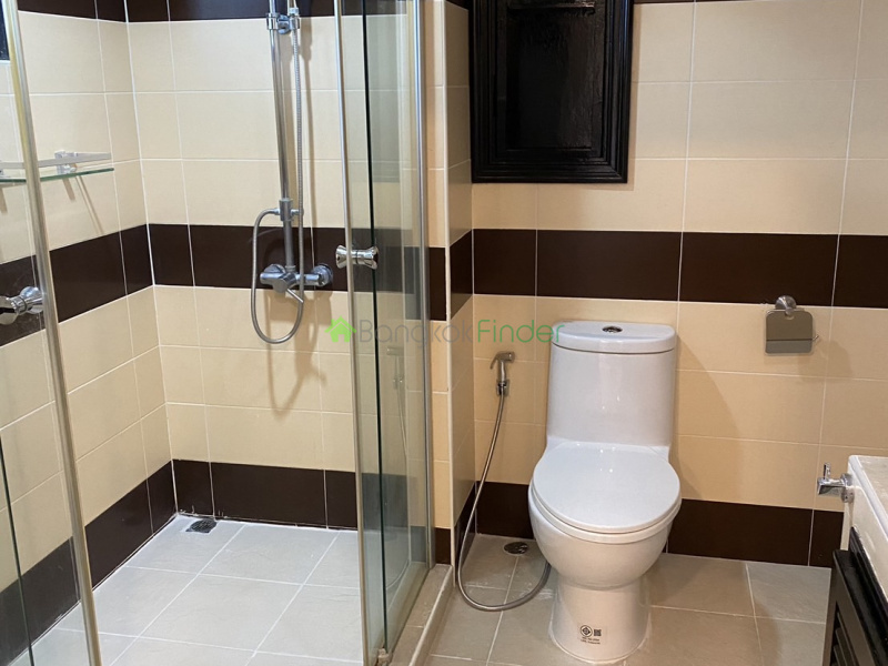Ekamai, Bangkok, Thailand, 2 Bedrooms Bedrooms, ,2 BathroomsBathrooms,Condo,For Rent,Beverly Hills Mansion,4429