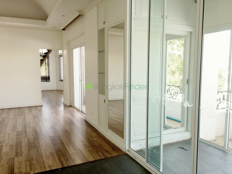 Bangna-Srinakarin, Bangkok, Thailand, 4 Bedrooms Bedrooms, ,5 BathroomsBathrooms,House,For Rent,4456