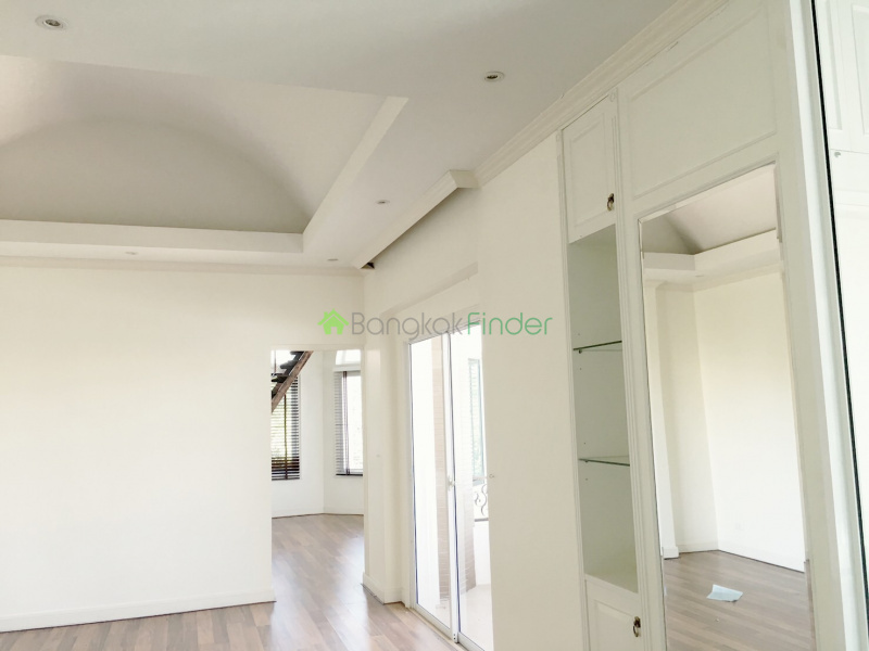 Bangna-Srinakarin, Bangkok, Thailand, 4 Bedrooms Bedrooms, ,5 BathroomsBathrooms,House,For Rent,4456