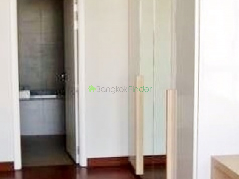 Silom, Bangkok, Thailand, 2 Bedrooms Bedrooms, ,2 BathroomsBathrooms,Condo,For Rent,The Treasure,4460