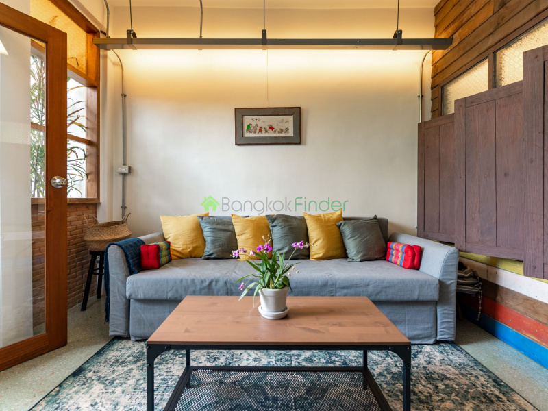 Nana, Bangkok, Thailand, 5 Bedrooms Bedrooms, ,3 BathroomsBathrooms,House,For Rent,4463