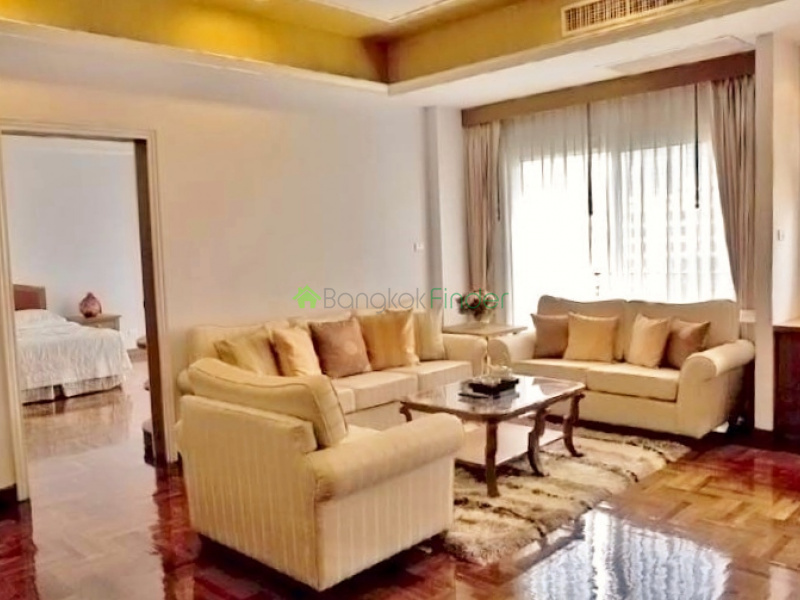 Nana, Bangkok, Thailand, 3 Bedrooms Bedrooms, ,3 BathroomsBathrooms,Condo,For Rent,Chaidee Mansion,4491