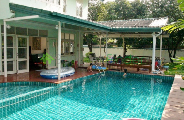 Thonglor, Bangkok, Thailand, 4 Bedrooms Bedrooms, ,4 BathroomsBathrooms,House,For Rent,4544