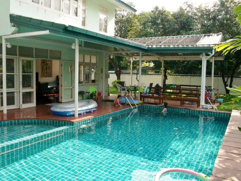 Thonglor, Bangkok, Thailand, 4 Bedrooms Bedrooms, ,4 BathroomsBathrooms,House,For Rent,4544