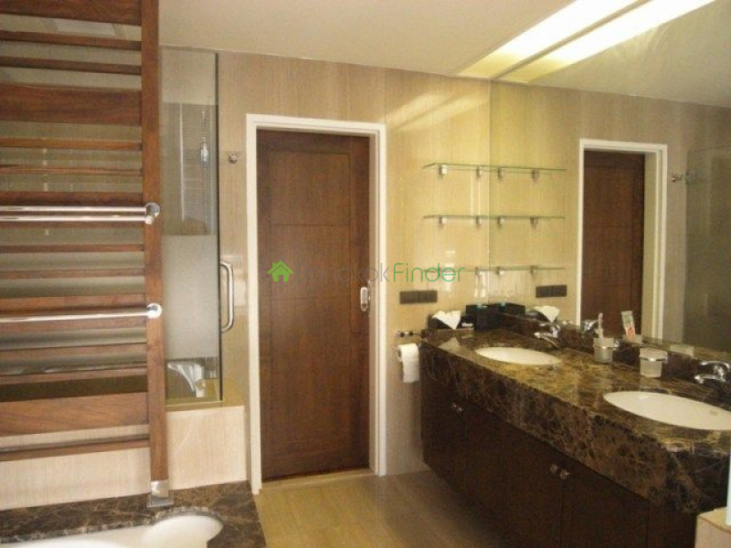 Ploenchit, Bangkok, Thailand, 3 Bedrooms Bedrooms, ,3 BathroomsBathrooms,Condo,For Rent,Langsuan Ville,4581