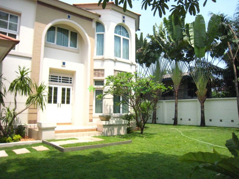 Ladprao, Bangkok, Thailand, 4 Bedrooms Bedrooms, ,4 BathroomsBathrooms,House,For Rent,4608