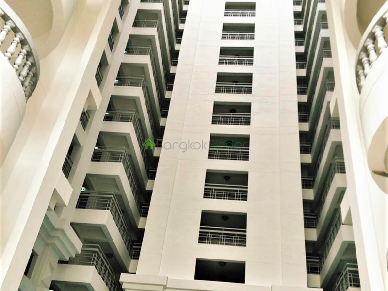 Phrom Phong, Bangkok, Thailand, 3 Bedrooms Bedrooms, ,3 BathroomsBathrooms,Condo,For Rent,Royal Castle,4609