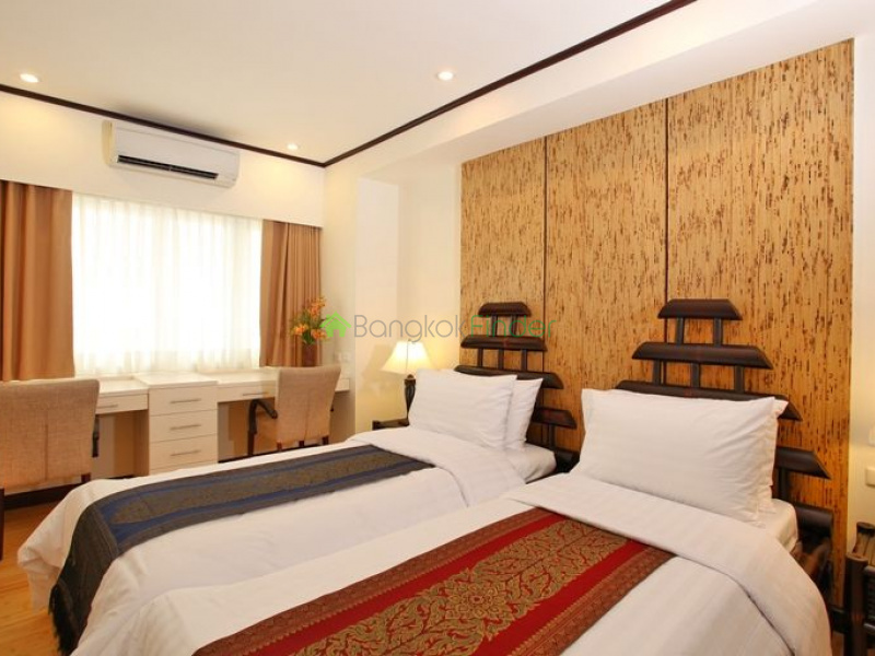 Nana, Bangkok, Thailand, 3 Bedrooms Bedrooms, ,3 BathroomsBathrooms,Condo,For Rent,Saranjai Mansions,4624