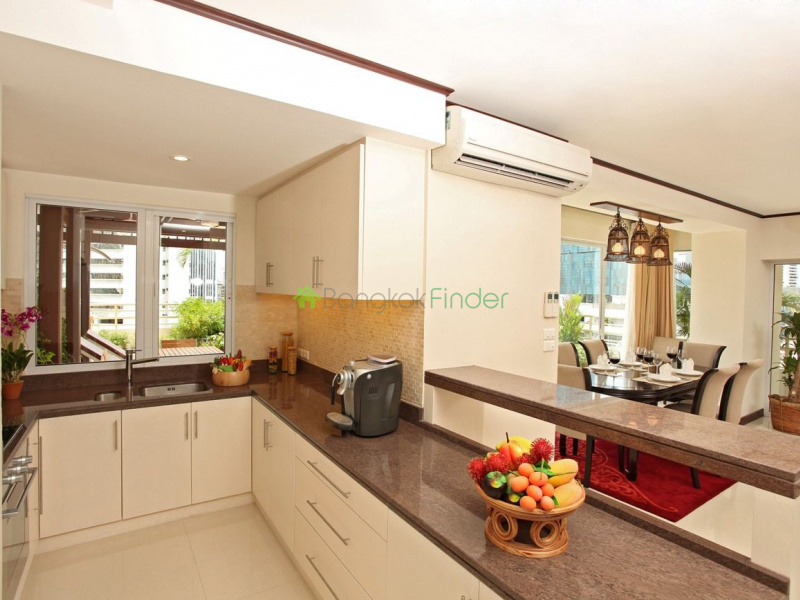 Nana, Bangkok, Thailand, 3 Bedrooms Bedrooms, ,3 BathroomsBathrooms,Condo,For Rent,Saranjai Mansions,4624