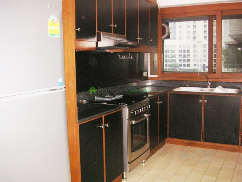 Nana, Bangkok, Thailand, 3 Bedrooms Bedrooms, ,3 BathroomsBathrooms,Condo,For Rent,Tower Park,4664