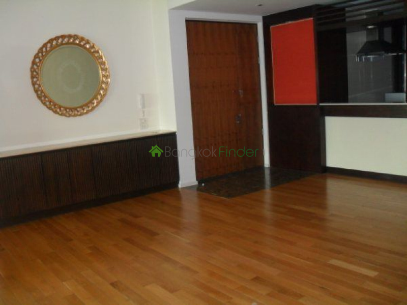 Asoke, Bangkok, Thailand, 3 Bedrooms Bedrooms, ,3 BathroomsBathrooms,Condo,For Rent,The Lakes,4678