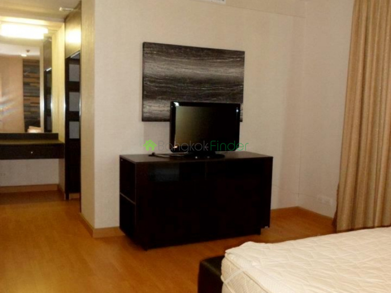 Ekamai, Bangkok, Thailand, 3 Bedrooms Bedrooms, ,4 BathroomsBathrooms,Condo,For Rent,Nusasiri,4709