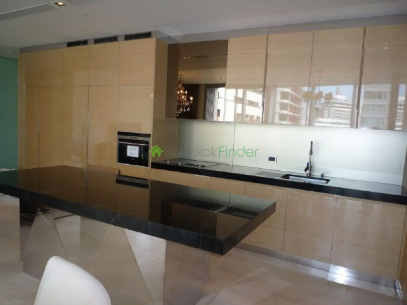 Silom, Bangkok, Thailand, 2 Bedrooms Bedrooms, ,2 BathroomsBathrooms,Condo,For Rent,Royal Saladaeng,4815