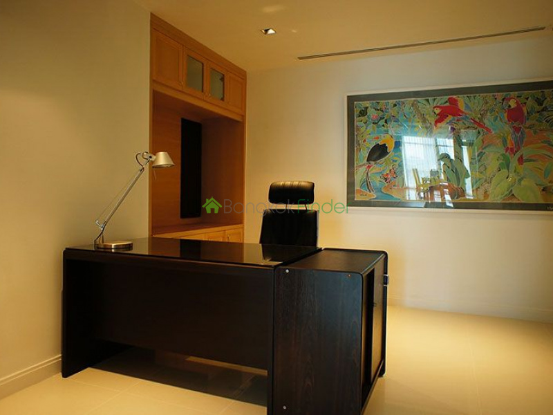 Ploenchit, Bangkok, Thailand, 4 Bedrooms Bedrooms, ,4 BathroomsBathrooms,Condo,For Rent,Athenee Residence,4835