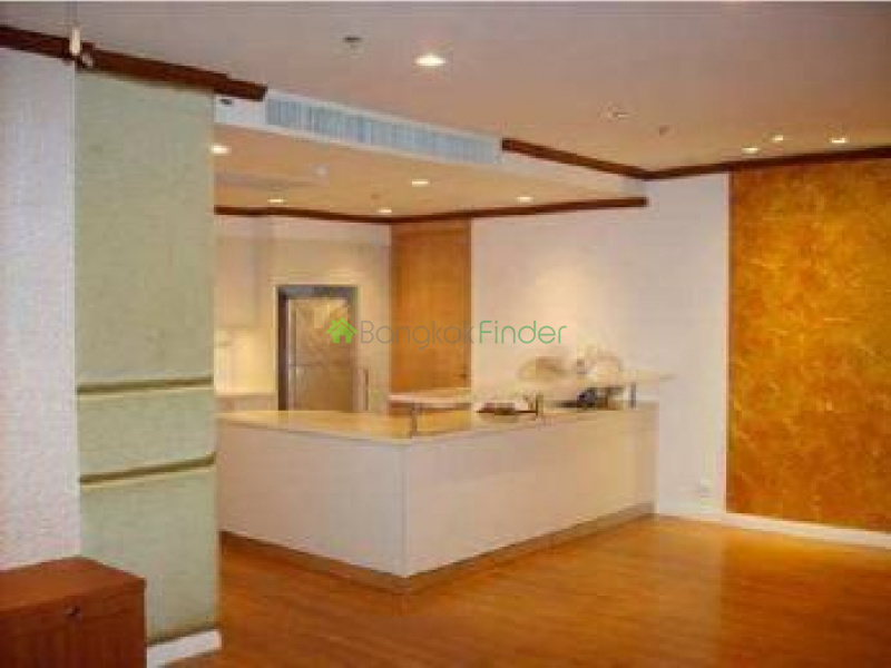 Silom, Bangkok, Thailand, 3 Bedrooms Bedrooms, ,3 BathroomsBathrooms,Condo,For Rent,Royal Saladaeng,4837