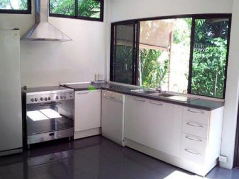 Sathorn, Bangkok, Thailand, 2 Bedrooms Bedrooms, ,2 BathroomsBathrooms,House,For Rent,4861