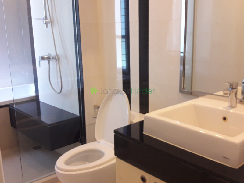 33 Sukhumvit, Phrom Phong, Bangkok, Thailand, 1 Bedroom Bedrooms, ,1 BathroomBathrooms,Condo,For Rent,Beverly 33,Sukhumvit,4909