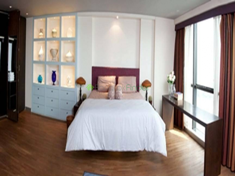 Sathorn, Sathorn-Riverside, Bangkok, Thailand, 4 Bedrooms Bedrooms, ,4 BathroomsBathrooms,Condo,For Rent,P.M.Riverside,Sathorn,4911