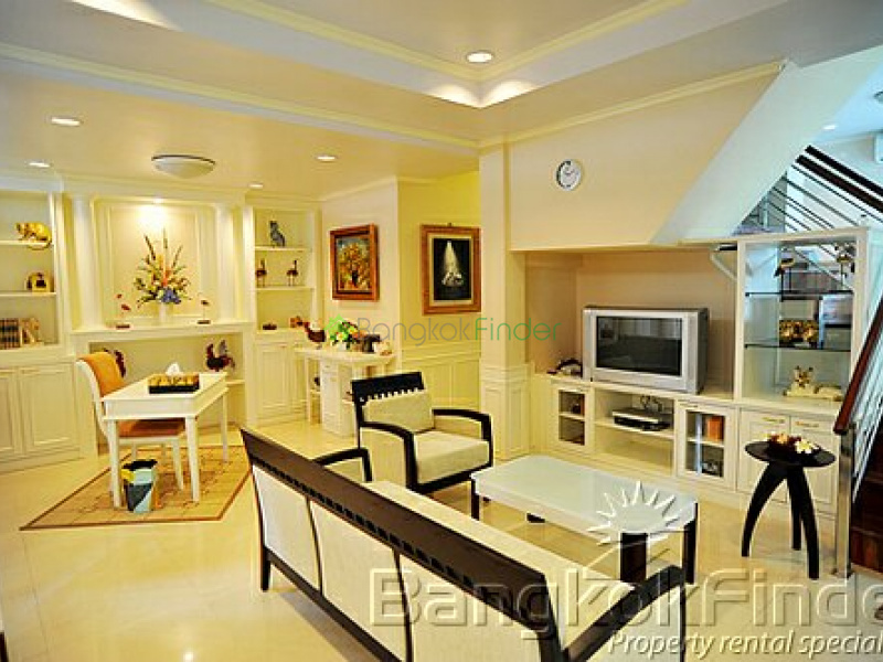 Phaholyothin, Phaholyothin, Bangkok, Thailand, 4 Bedrooms Bedrooms, ,5 BathroomsBathrooms,House,Sold,Phaholyothin,5019