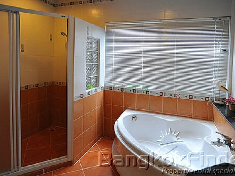 Phaholyothin, Phaholyothin, Bangkok, Thailand, 4 Bedrooms Bedrooms, ,5 BathroomsBathrooms,House,Sold,Phaholyothin,5019