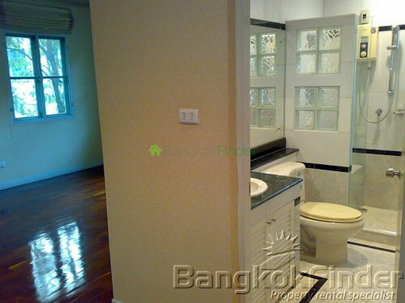 Bangna-Srinakarin, Bangna-Srinakarin, Bangkok, Thailand, 4 Bedrooms Bedrooms, ,4 BathroomsBathrooms,House,Sold,Bangna-Srinakarin,5030