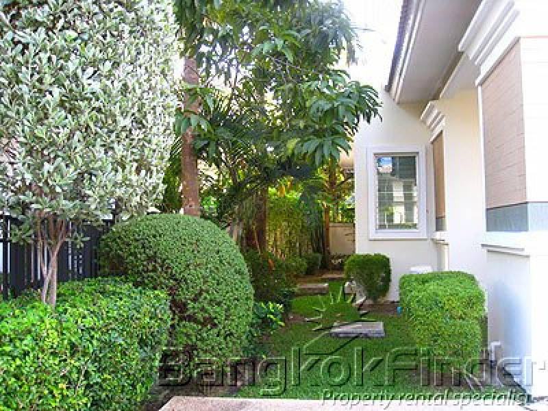 Bangna-Srinakarin, Bangna-Srinakarin, Bangkok, Thailand, 3 Bedrooms Bedrooms, ,3 BathroomsBathrooms,House,Sold,Bangna-Srinakarin,5031