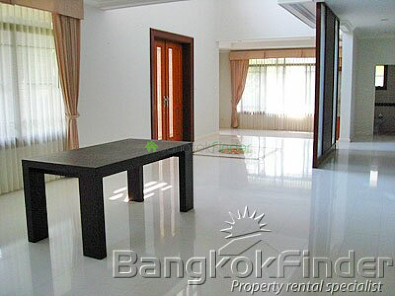 Pattanakarn, Pattanakarn, Bangkok, Thailand, 4 Bedrooms Bedrooms, ,4 BathroomsBathrooms,House,Sold,Pattanakarn,5032