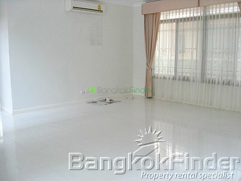 Pattanakarn, Pattanakarn, Bangkok, Thailand, 4 Bedrooms Bedrooms, ,4 BathroomsBathrooms,House,Sold,Pattanakarn,5032