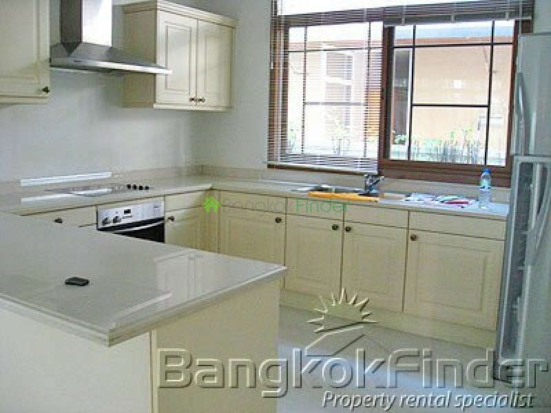 Pattanakarn, Pattanakarn, Bangkok, Thailand, 4 Bedrooms Bedrooms, ,4 BathroomsBathrooms,House,Sold,Pattanakarn,5032