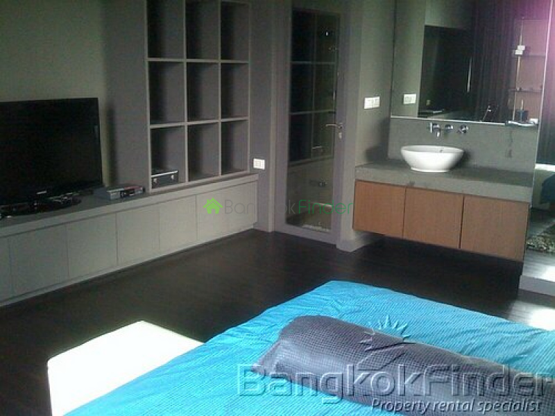 Sukhumvit-Phra Kanong, Phra Khanong, Bangkok, Thailand, 1 Bedroom Bedrooms, ,2 BathroomsBathrooms,Condo,For Sale,Ficus Lane,Sukhumvit-Phra Kanong,5036